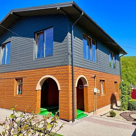 N V New View ירמכה